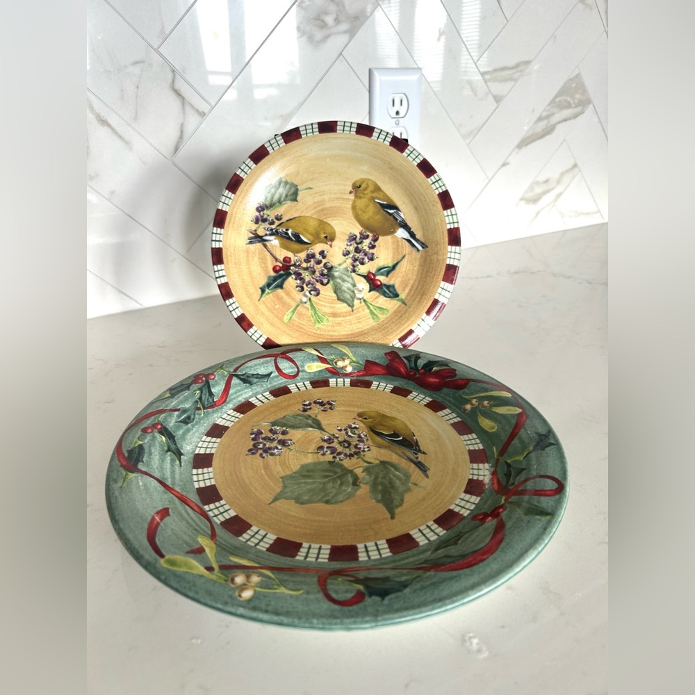 Lenox Winter Greetings Everyday Stoneware Set of 2 Goldfinch Plates
